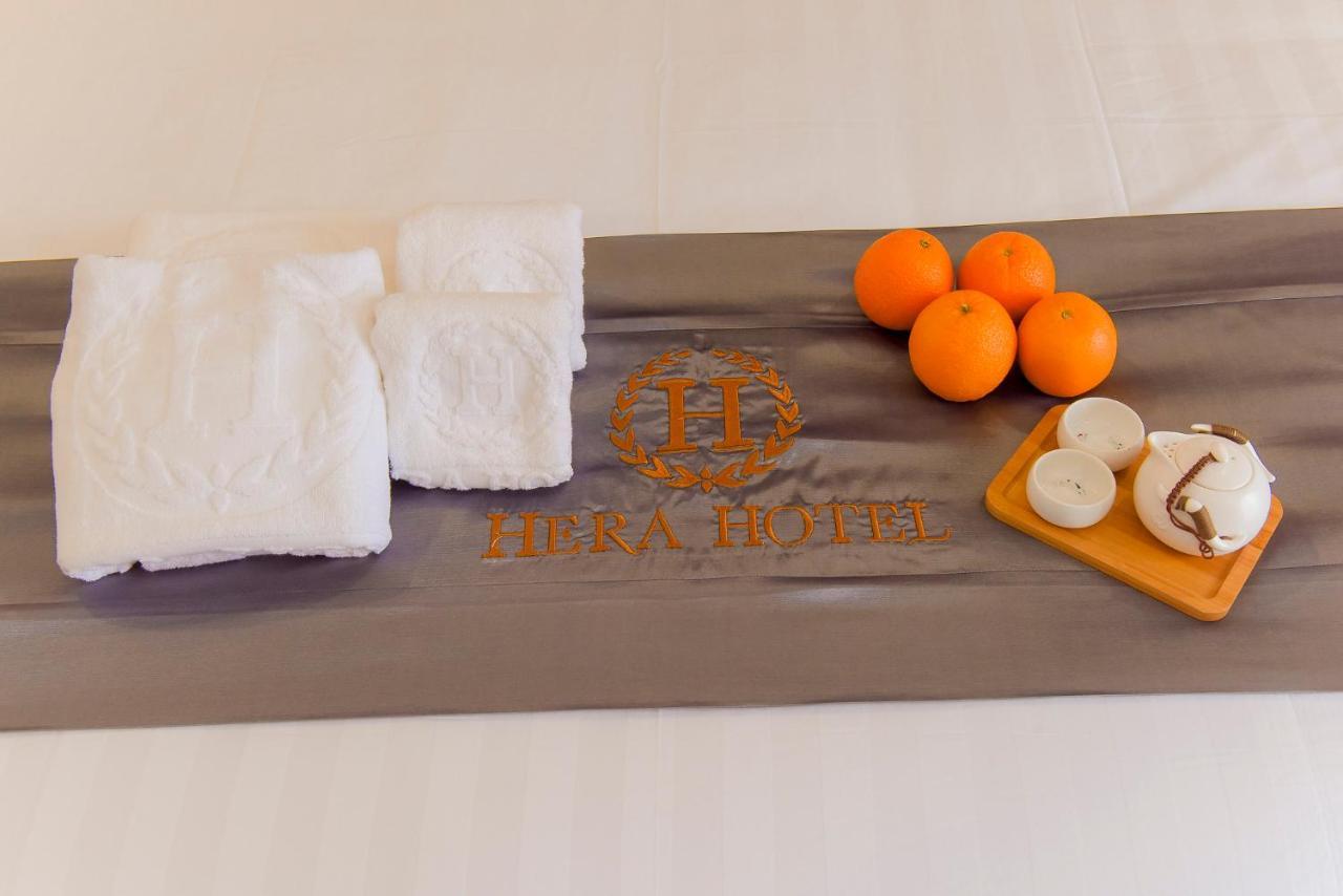 Hera Hotel Airport Хошимин Екстериор снимка