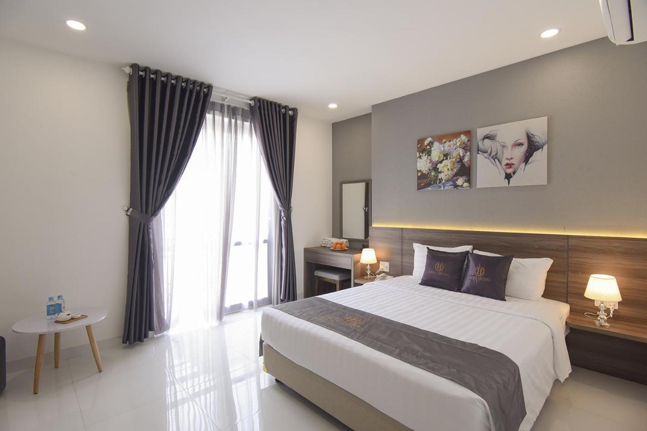 Hera Hotel Airport Хошимин Екстериор снимка